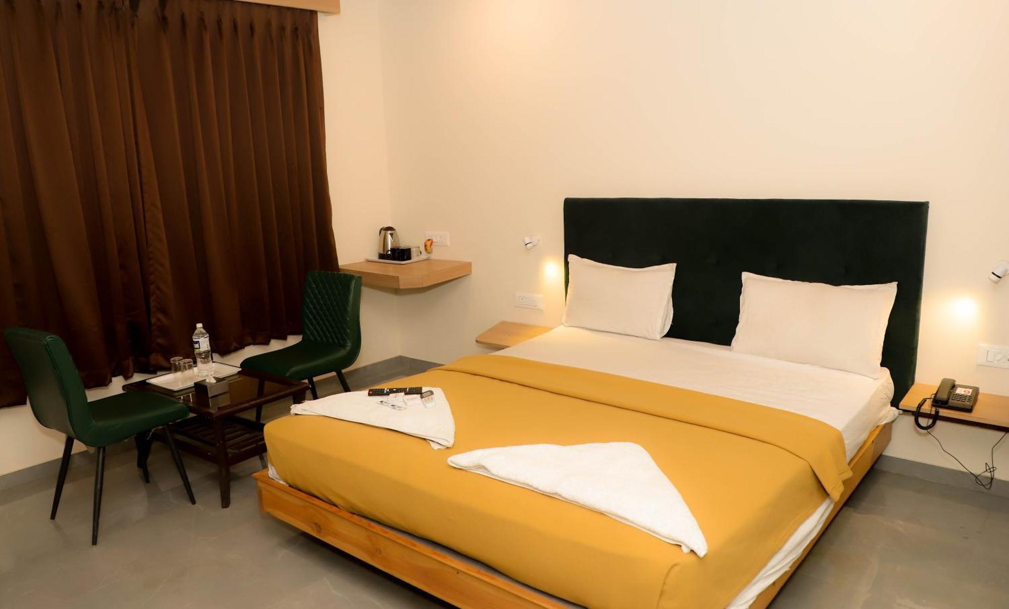 Hotel Arc Palace Bhiwandi Exteriör bild