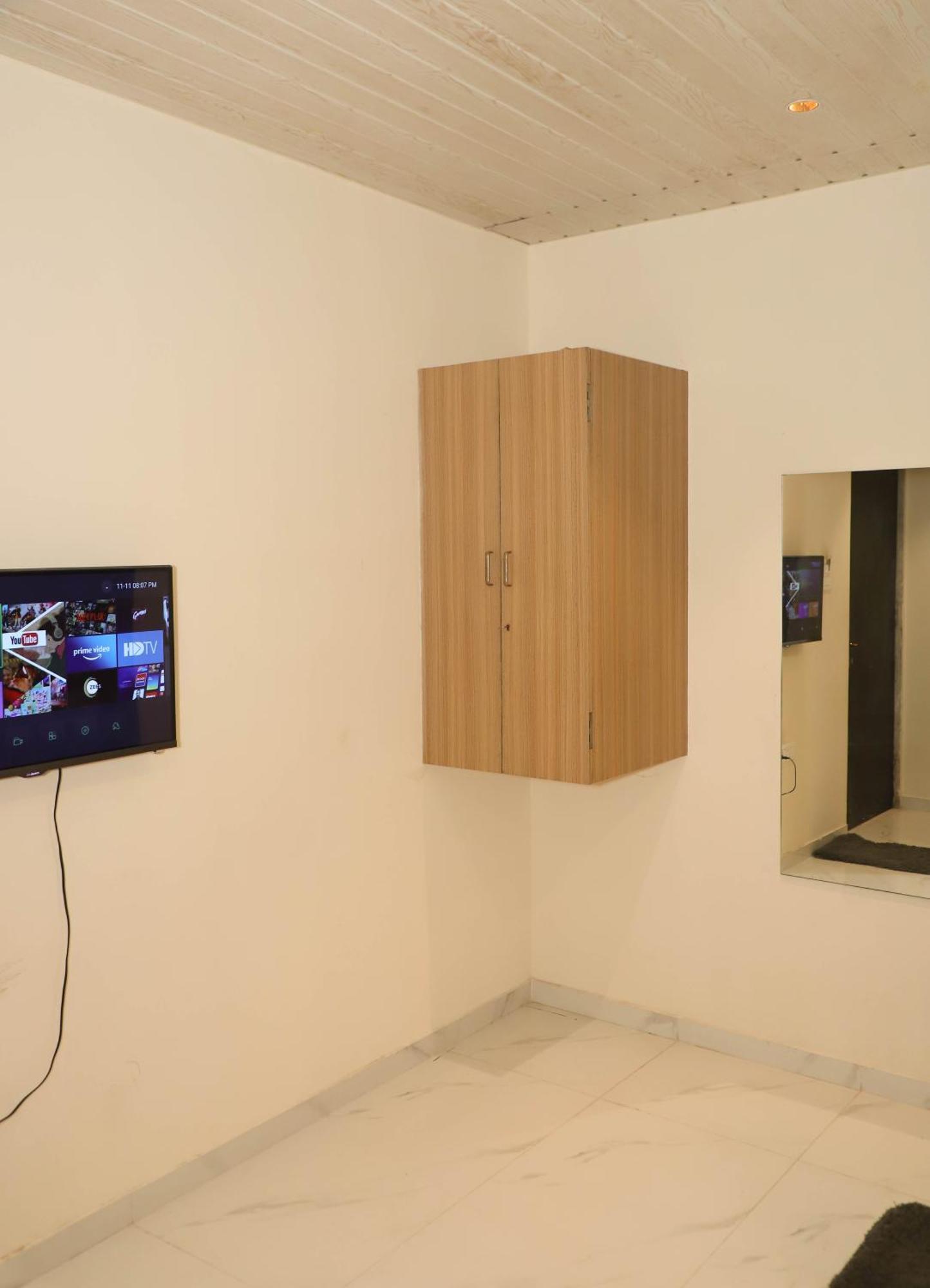 Hotel Arc Palace Bhiwandi Exteriör bild