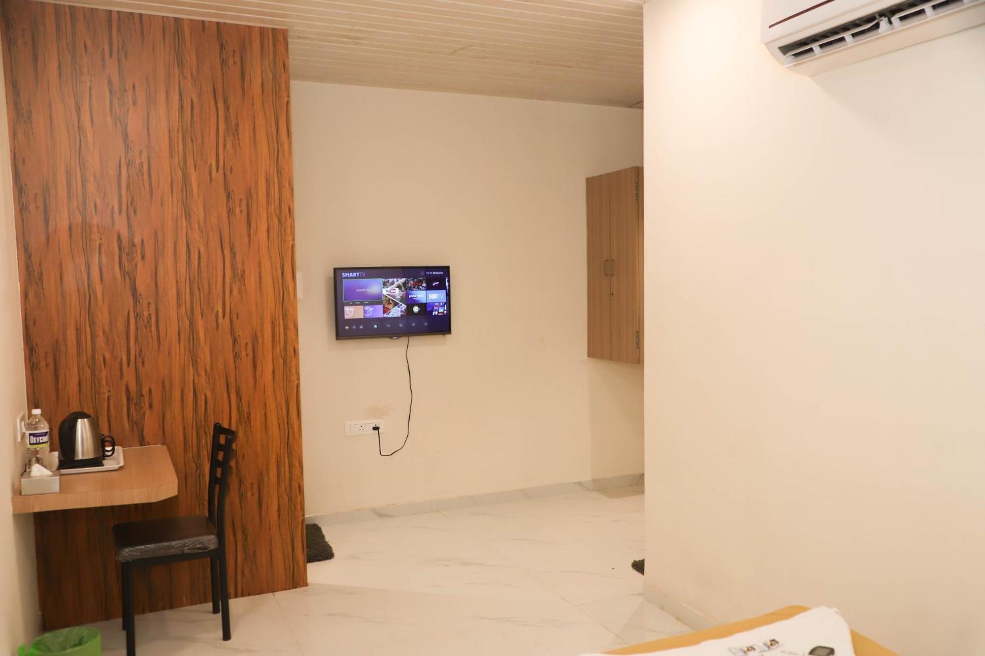 Hotel Arc Palace Bhiwandi Exteriör bild